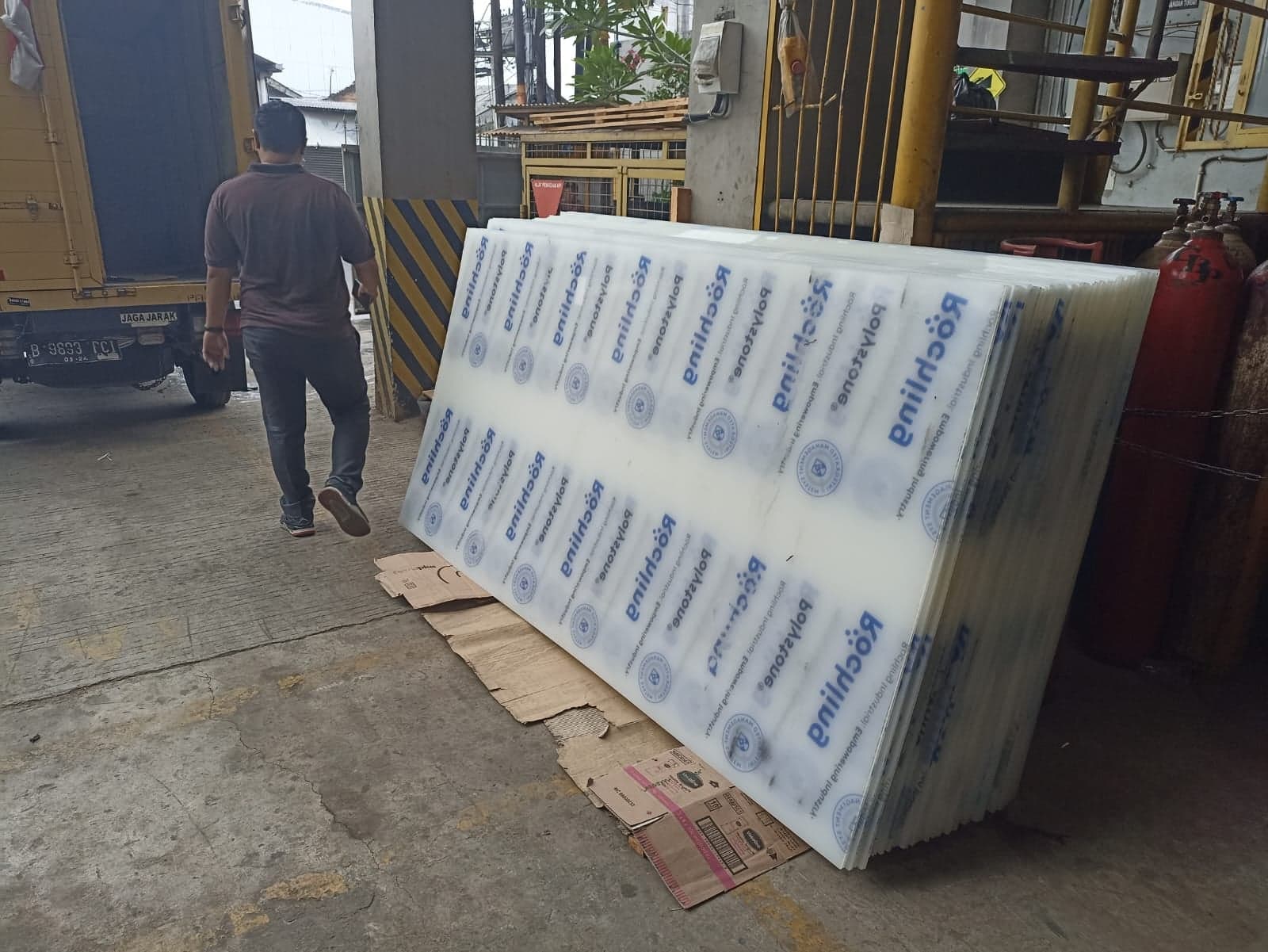 Polystone, foto 1